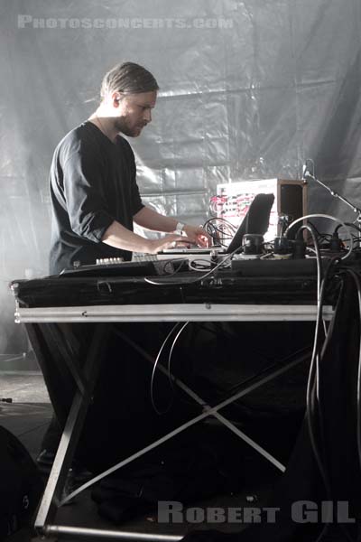 BLANCK MASS - 2015-09-18 - ANGERS - Le Chabada - 